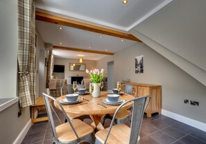 Dining - 2 Bed in Hawes (oc-ds937) (Hawes)