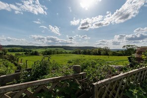 Property grounds - 3 Bed in Scarborough (oc-sa017) (Harwood Dale)