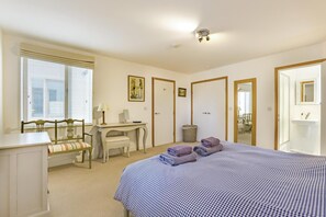 4 habitaciones, tabla de planchar con plancha y wifi gratis