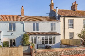 Exterior - 3 Bed in Southwold (oc-hshore) (Southwold)