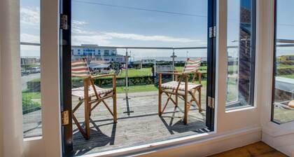 4 Bed in Southwold (oc-hhigh)
