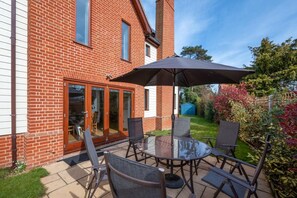 Outdoor dining - 3 Bed in Walberswick (oc-htroy2) (Walberswick)