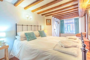 3 bedrooms, iron/ironing board, free WiFi, bed sheets - 3 Bed in Southwold (oc-hsmugg) (Southwold)