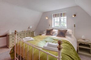 3 chambres, fer et planche à repasser, Wi-Fi gratuit, draps fournis