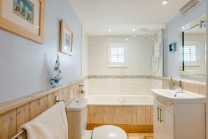 Towels - 3 Bed in Wangford (oc-hchurc) (Wangford)