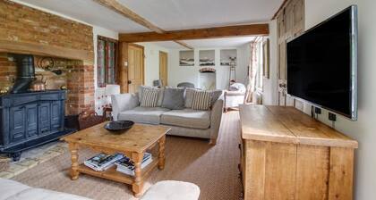 4 Bed in Wrentham (oc-hdress)