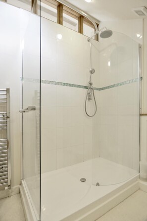 Towels - 2 Bed in Yoxford (oc-hharro) (Yoxford)