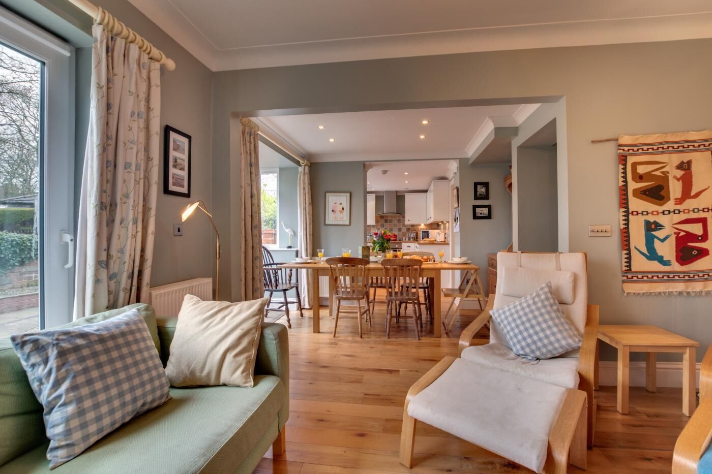 Televisión, chimenea