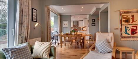 Televisión, chimenea