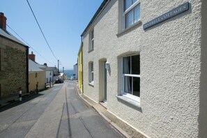 Exterior - 2 Bed in Porthleven (oc-pevcot) (Porthleven)