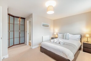 Iron/ironing board, travel cot, free WiFi, bed sheets - 5 Bed in Beadnell (oc-26743) (Beadnell)