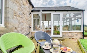 Outdoor dining - 2 Bed in Belford (oc-79885) (Belford)