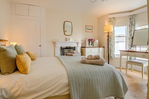 Iron/ironing board, free WiFi, bed sheets - 2 Bed in Southwold (oc-hdoubl) (Southwold)