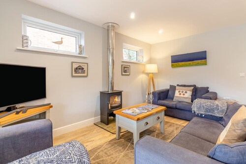 4 Bed in Reydon (oc-lxw)
