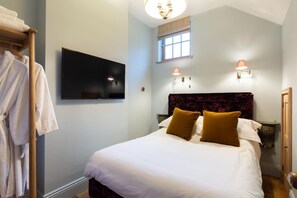 Iron/ironing board, travel cot, free WiFi, bed sheets - 1 Bed in Southwold (oc-med) (Southwold)