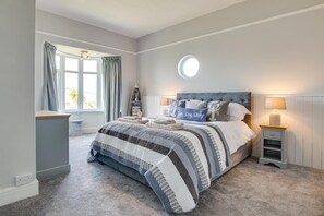 Iron/ironing board, free WiFi, bed sheets - 3 Bed in Trevone (oc-p00758) (Trevone)