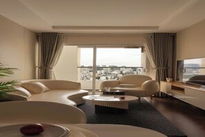 ملاءات من القطن المصري وأغطية فراش متميزة وألحفة محشوة بالريش