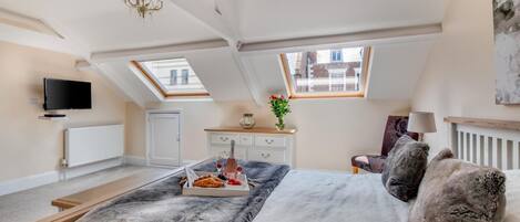 Strykejern/-brett, wi-fi (inkludert) og sengetøy