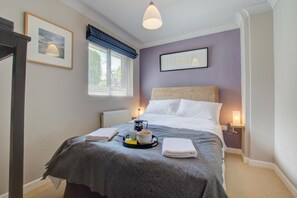 Iron/ironing board, free WiFi, bed sheets - 3 Bed in Salthouse (oc-2002) (Salthouse)