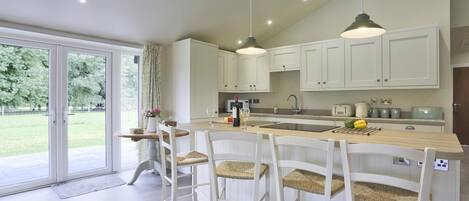 Microonde, forno, lavastoviglie, pentole/stoviglie/utensili