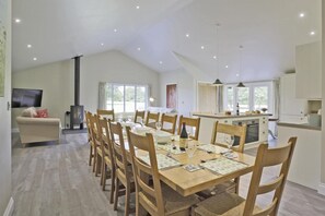 Dining - 7 Bed in Barsham (oc-then) (Barsham)