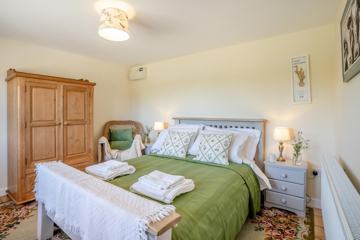 3 bedrooms, iron/ironing board, travel crib, free WiFi