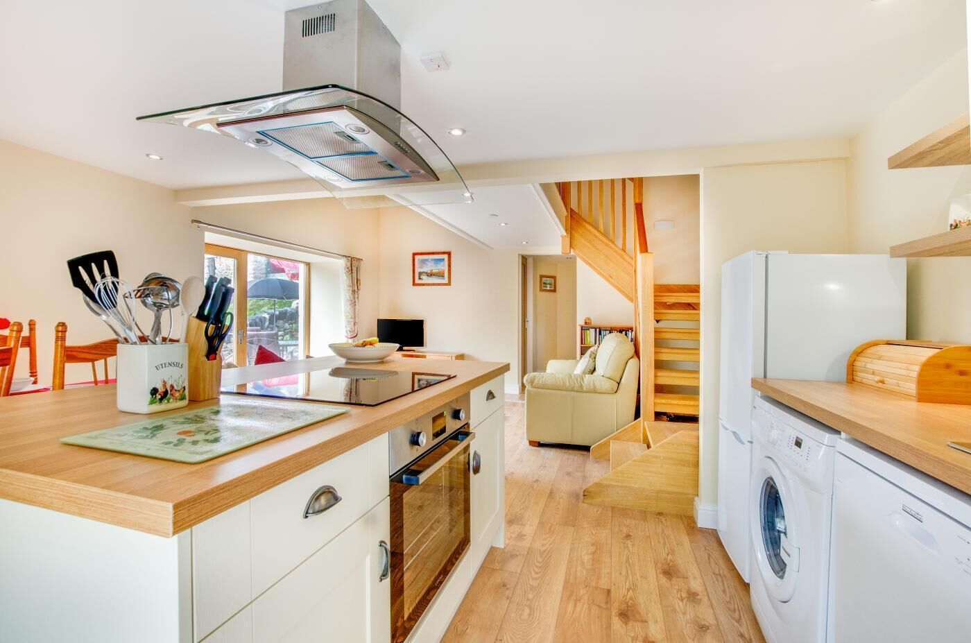 Oven, dishwasher, high chair, cookware/dishes/utensils