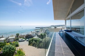 Terrace/patio - 2 Bed in Penzance (oc-p00753) (Penzance)