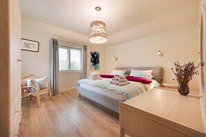Iron/ironing board, travel cot, free WiFi, bed sheets - 1 Bed in Middleton (oc-rosc) (Middleton Moor)