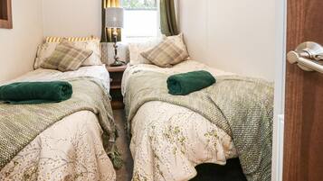 2 bedrooms, individually decorated, individually furnished, free WiFi