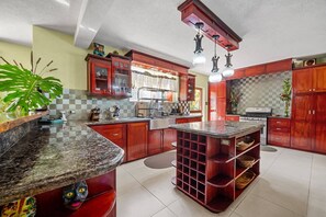 Interior - Serenity Villa - by Zenbreak (Speightstown)