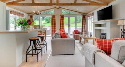 2 Bed in Betws-y-Coed (oc-bow140)