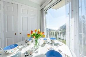 Dining - 2 Bed in Freshwater East (oc-v31889) (Freshwater East)