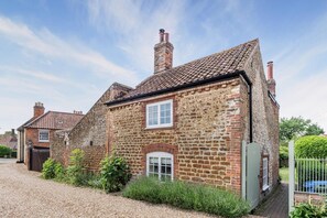 Exterior - 2 Bed in Heacham (oc-2013) (Heacham)