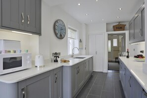 Microwave, oven, dishwasher, high chair - 3 Bed in Southwold (oc-18pa) (Southwold)