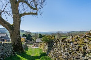 Property grounds - 1 Bed in Austwick (oc-b31906) (Horton in Ribblesdale)