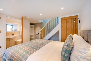 Iron/ironing board, free WiFi, bed sheets - 1 Bed in Austwick (oc-b31906) (Horton in Ribblesdale)