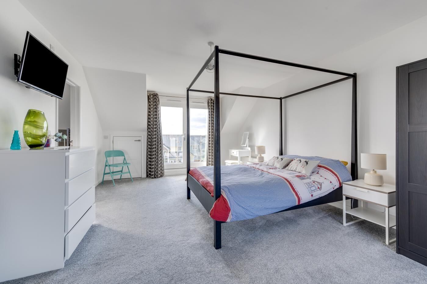 4 chambres, lit parapluie, Wi-Fi gratuit, draps fournis