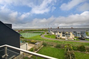Property grounds - 4 Bed in Beadnell (oc-gd1280) (Beadnell)