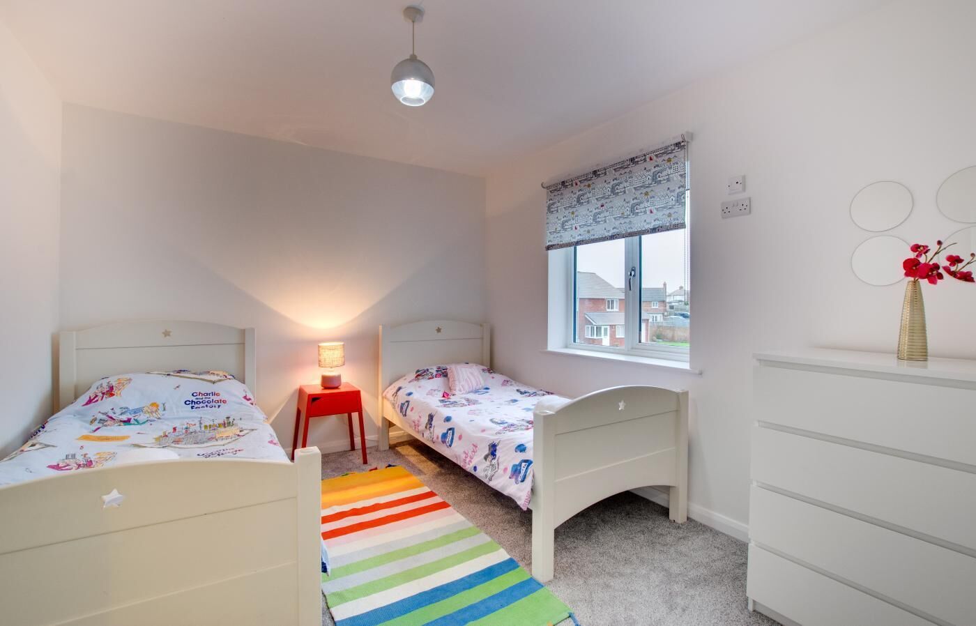 4 quartos, berço de viagem, Wi-Fi de cortesia, roupa de cama