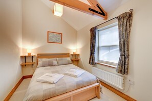 Free WiFi, bed sheets - 2 Bed in Seahouses (oc-gd1314) (Seahouses)