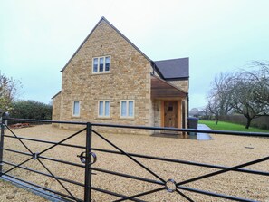 Exterior - Peewit Coach House (Moreton-in-Marsh)