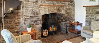 2 Bed in Llangynidr (oc-l31914)