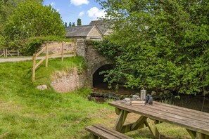 屋外ダイニングエリア