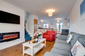 TV - 3 Bed in Beadnell (oc-gd1173) (Beadnell)
