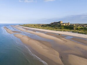 Beach - 2 Bed in Bamburgh (oc-gd1165) (Bamburgh)