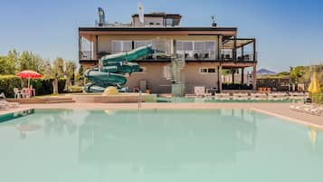 Piscina stagionale all'aperto
