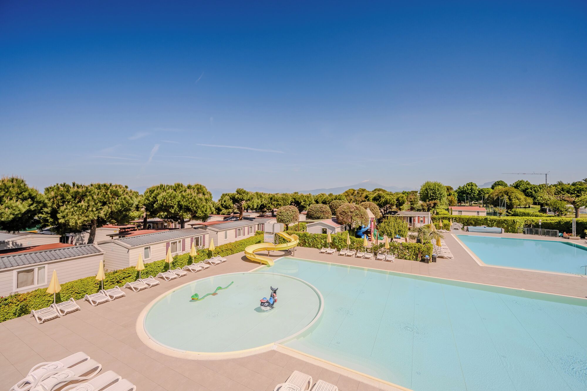 Piscine extérieure (ouverte en saison)