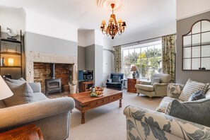 TV, fireplace - 4 Bed in Bamburgh (oc-gd1264) (Bamburgh)