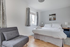 Free WiFi, bed sheets - 1 Bed in Seahouses (oc-gd1735) (Seahouses)